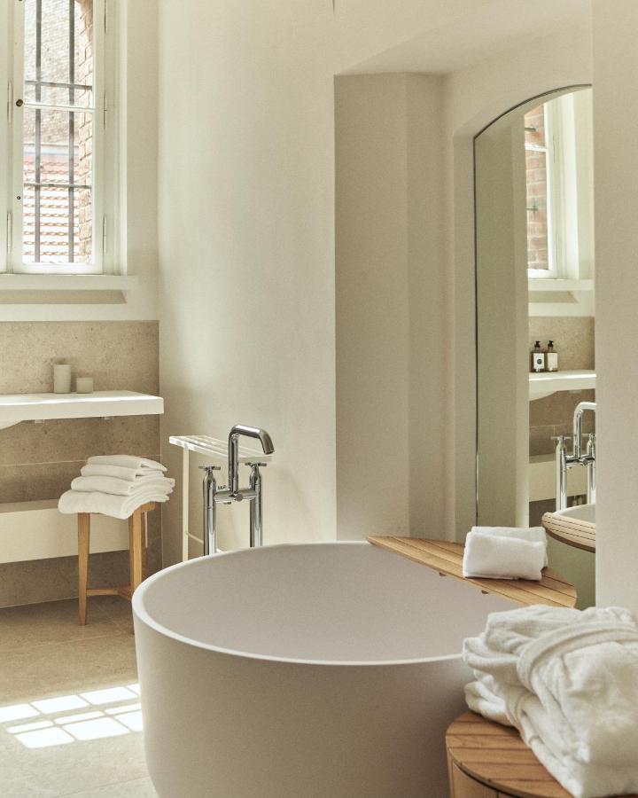 Hotel Wilmina 4*